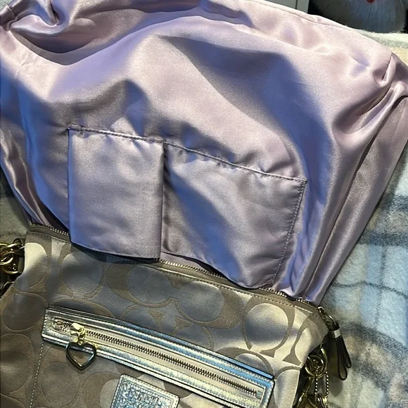 Coach Poppy Gold Bag - Picture 10 of 12